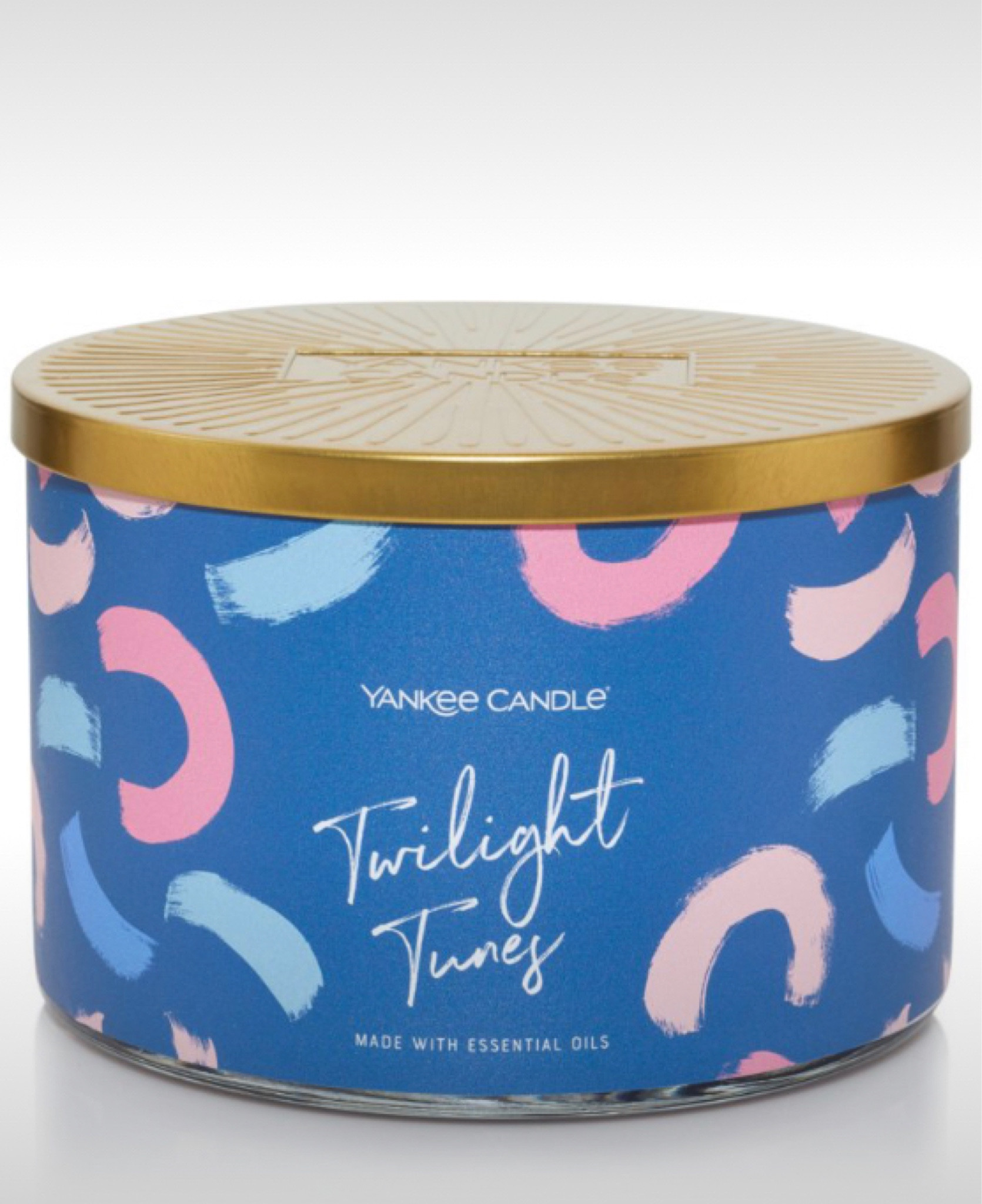 Gorgeous jar and great new scent, very relaxing. Good throw as always!