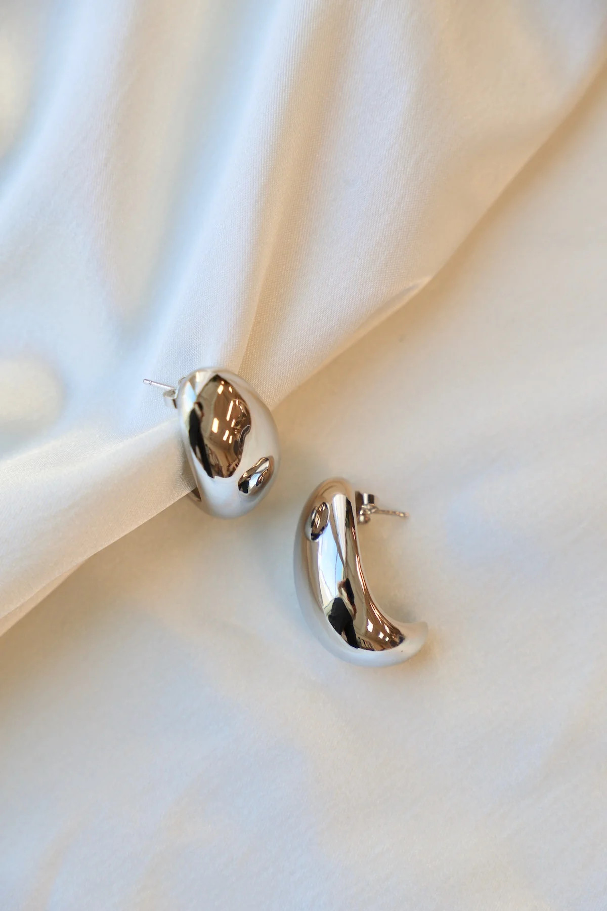 SUKI TEARDROP STUDS | Katie Waltman Jewelry