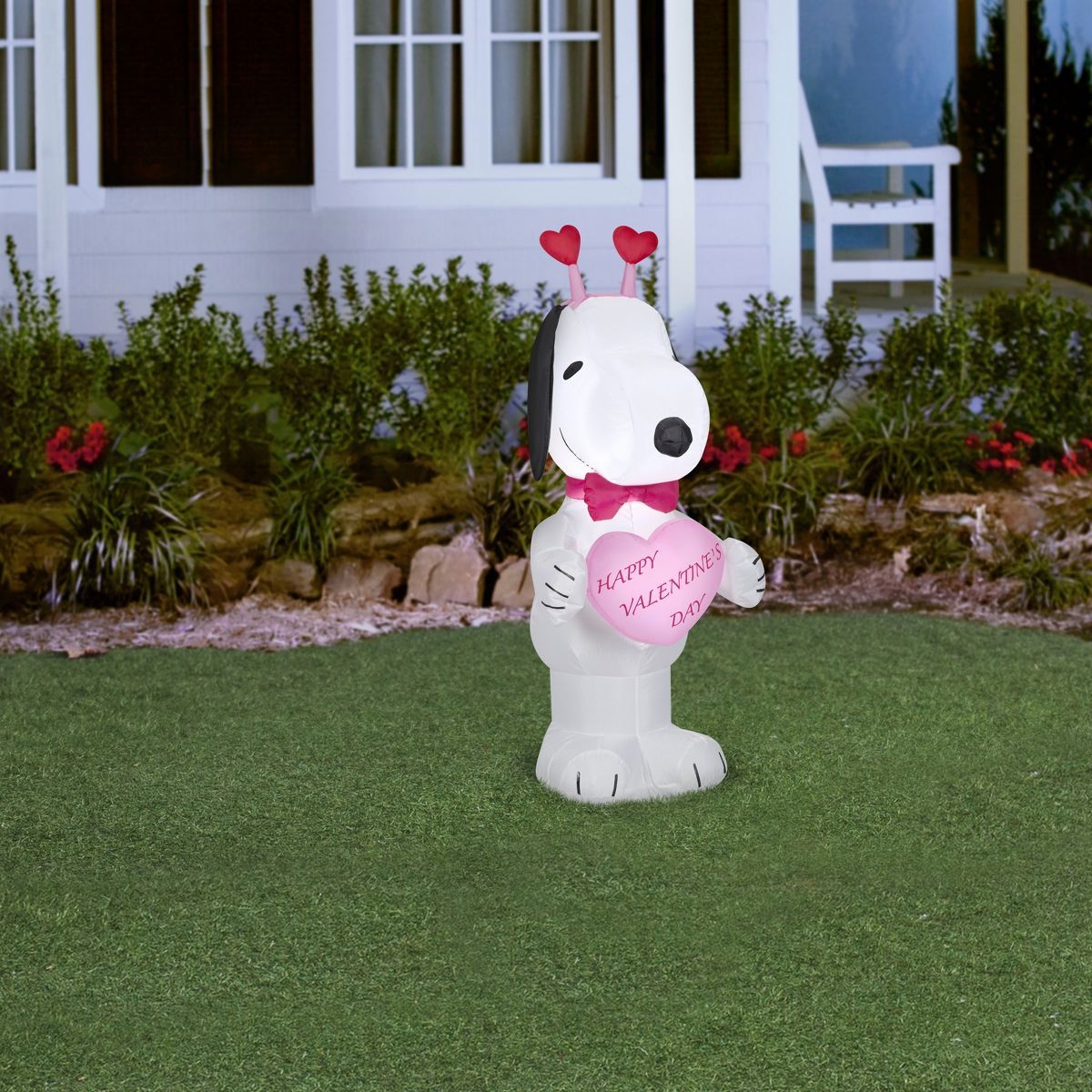 Peanuts Airblown Inflatable Valentine Snoopy, 3.5 ft Tall, Pink | Target